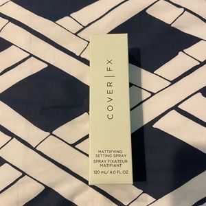 NEW $4.99 Shipping CoverFX Matte Finishing Spray